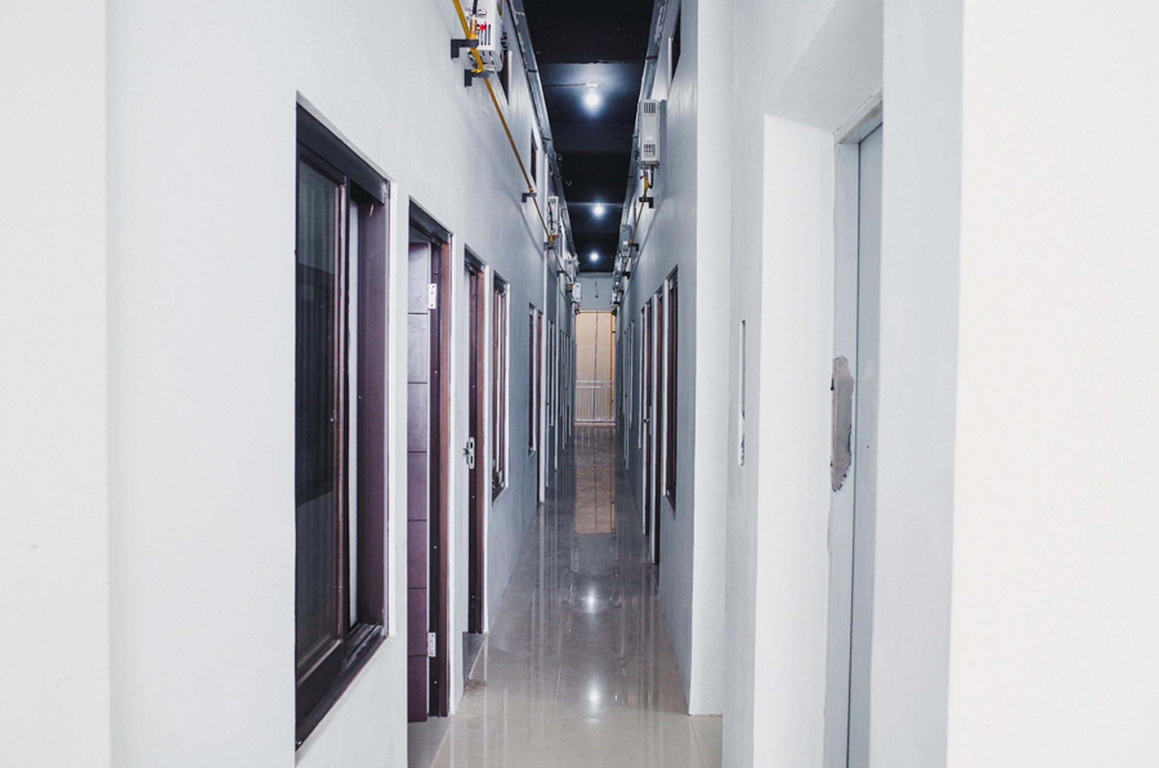 Hotel Reddoorz Near Hayam Wuruk Plaza Yakarta Exterior foto