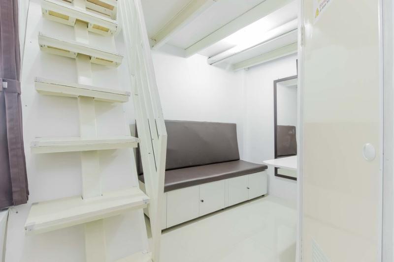 Hotel Reddoorz Near Hayam Wuruk Plaza Yakarta Exterior foto